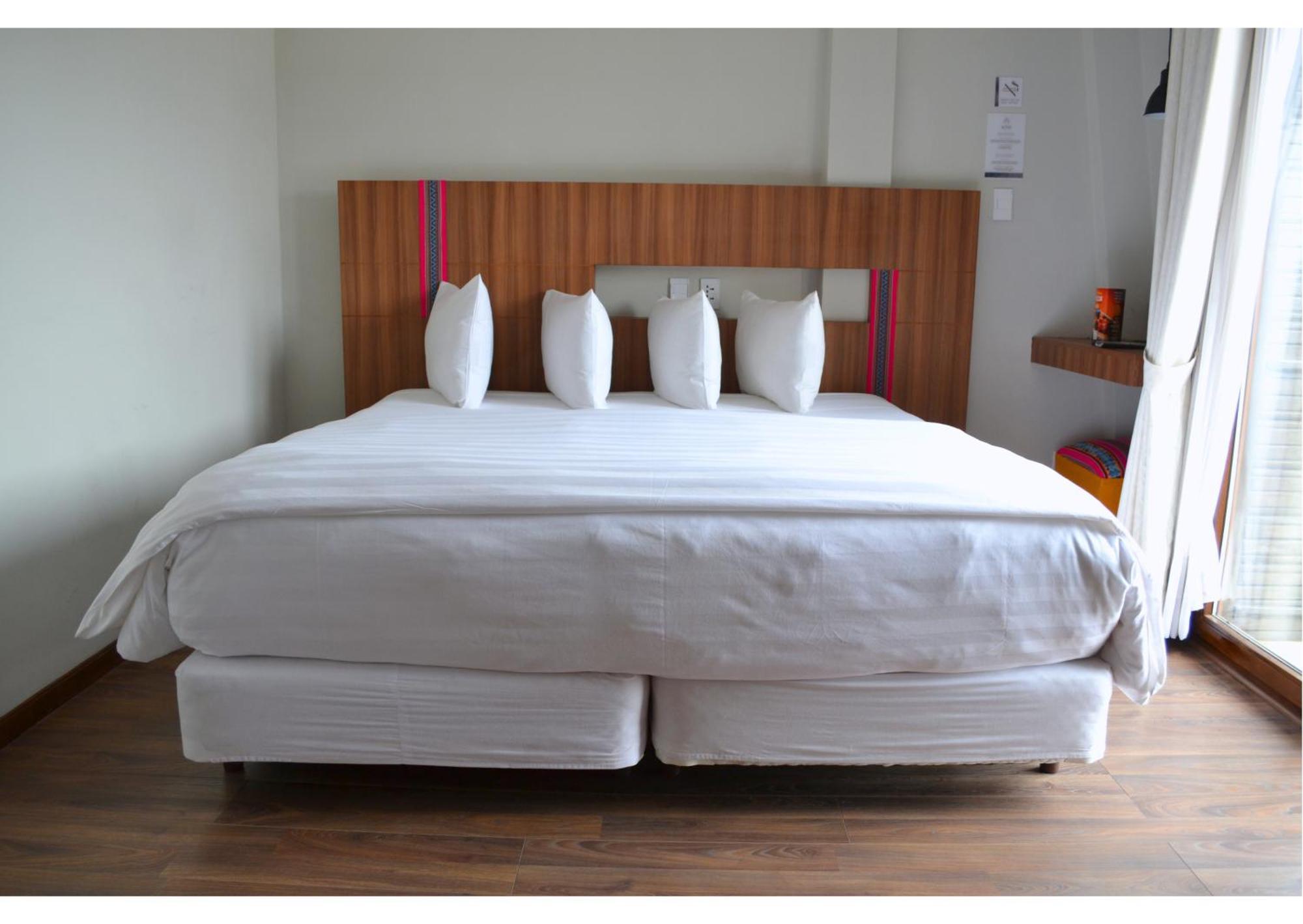 Altus Express Hotel Ла Пас Екстериор снимка