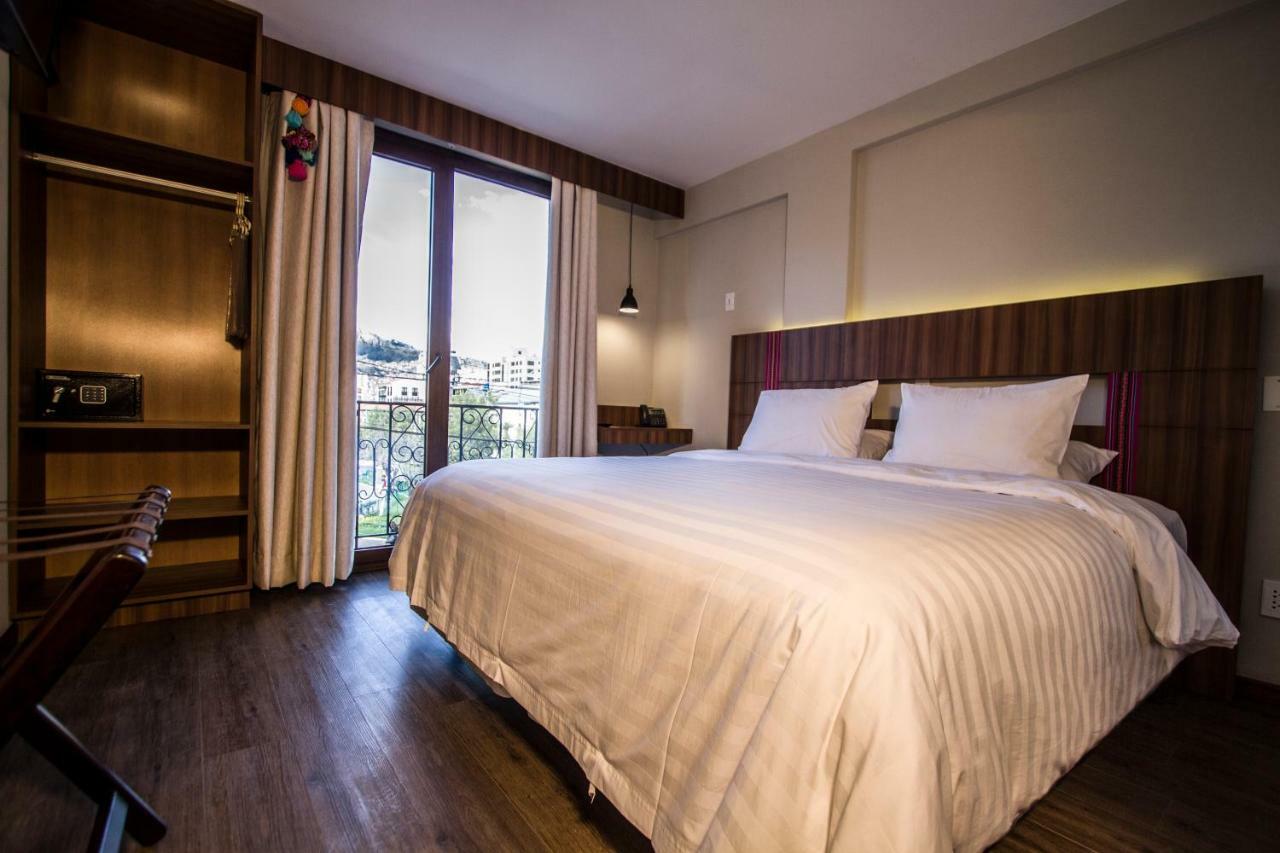 Altus Express Hotel Ла Пас Екстериор снимка